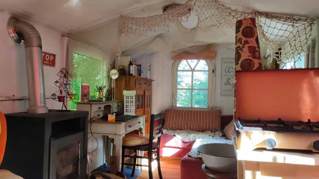 Trailer - Dschungel Lodge Kups Luaran gambar